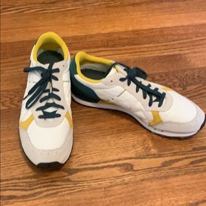 ASICS Onitsuka Tigers Size 13, never worn